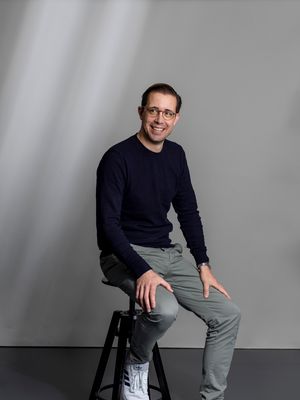 Dr. Jörg Howein
